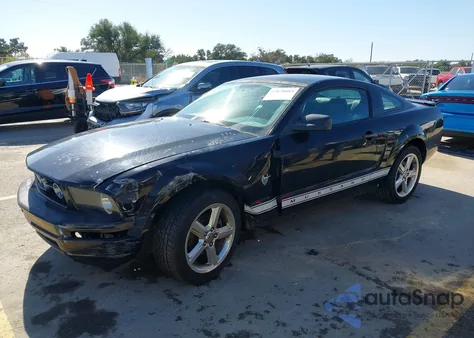 2009 Ford Mustang V6/V6 Premium from USA, damaged, VIN 1ZVHT80N195118706